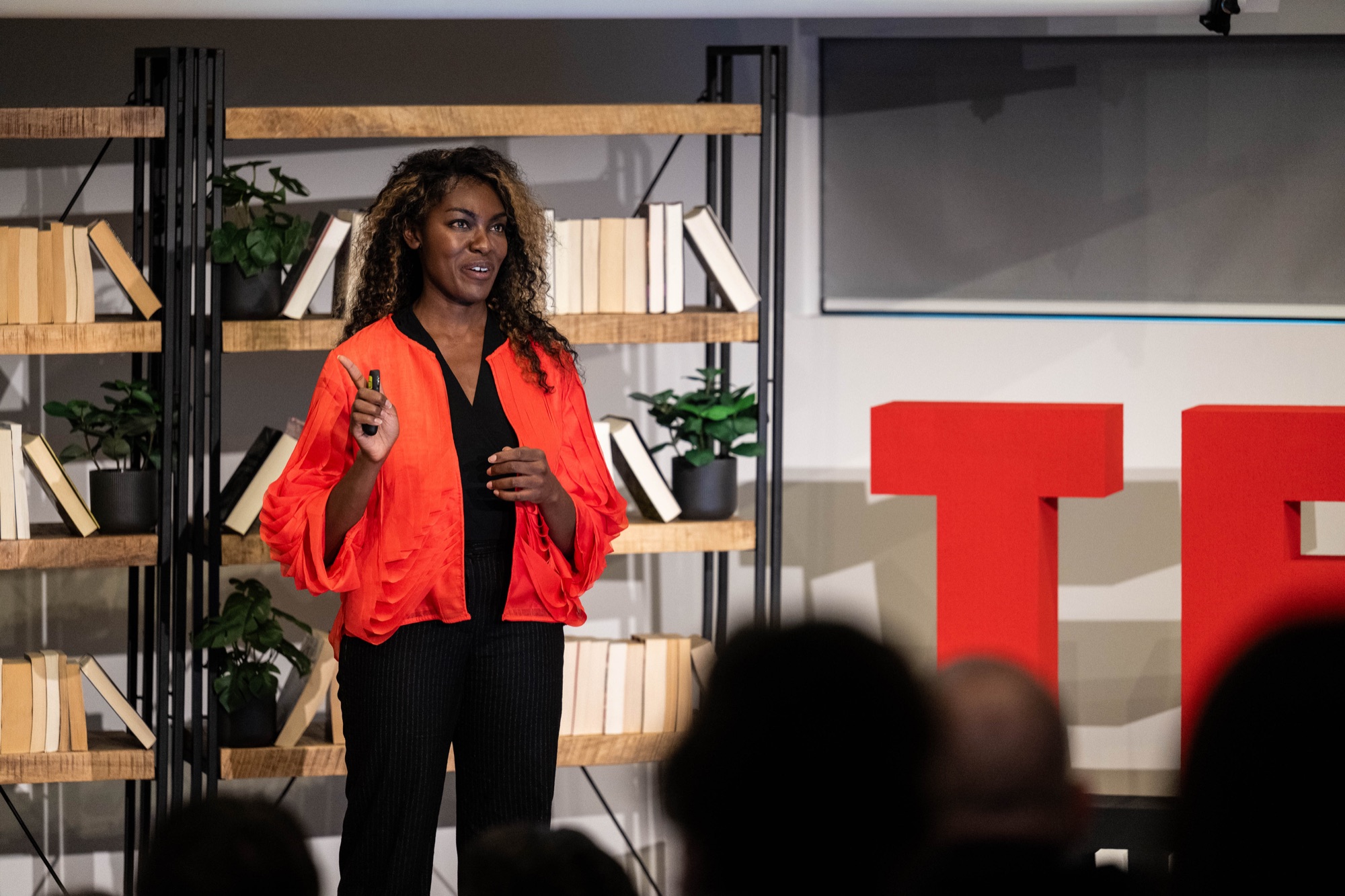 Deborah Choi speaking at TEDxKLU Hamburg